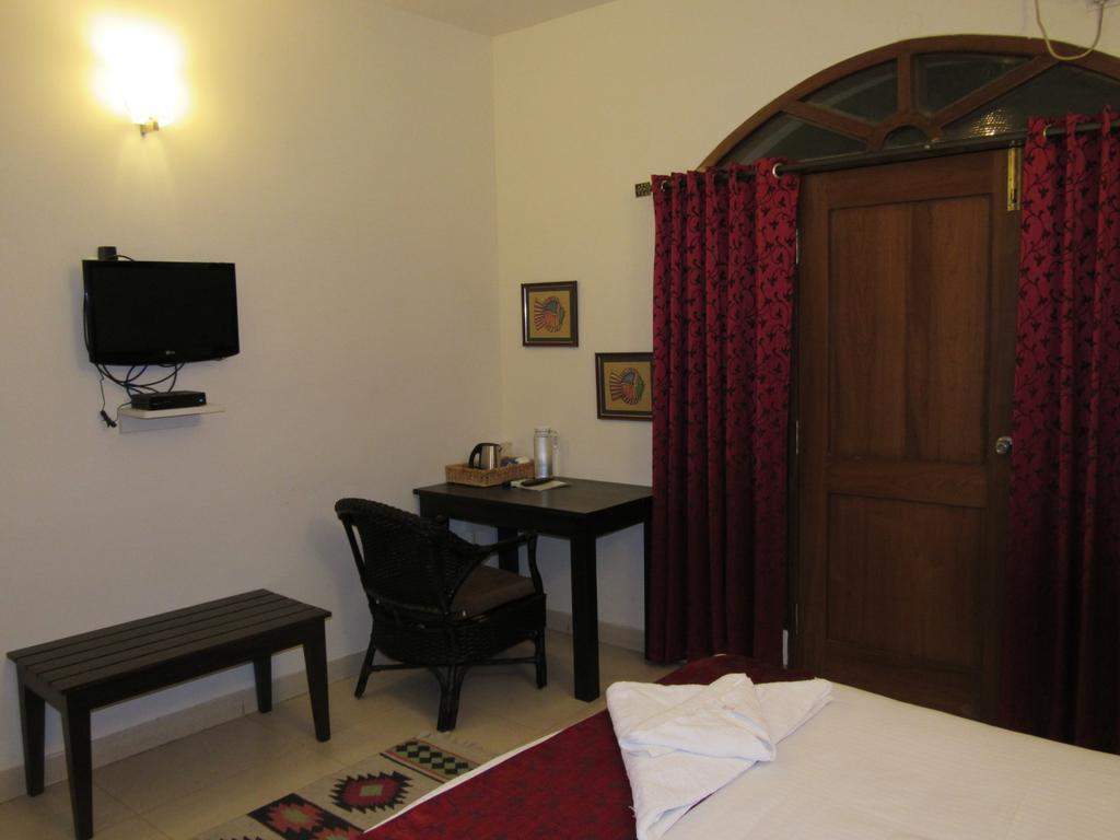 Luxtay Suites Бенґалуру Номер фото